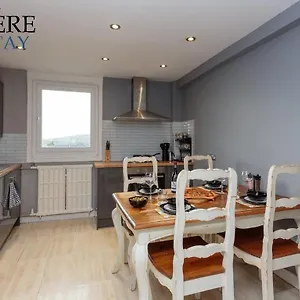 Apartment Stylish 3 Bedroom Apartment,, Edinburgh